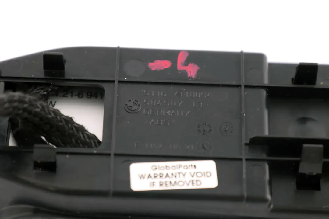 Phone Holder Eject Box Centre Console Armrest para BMW 4 E90 E91 E92 E93 con número de pieza 7118054 BMW 4 E90 E91 E92 E93 Phone Holder Eject Box Centre Console Armrest - SKU 7118054-4 - Número de pieza 7118054