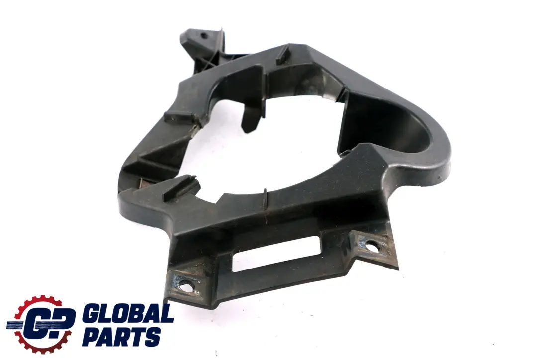 Halter Nebelscheinwerfer rechts für BMW 1 er E81 E87 E87N mit Teilenummer 7118152 BMW 1 er E81 E87 E87N Halter Nebelscheinwerfer rechts - SKU 7118152 - Teilenummer 7118152