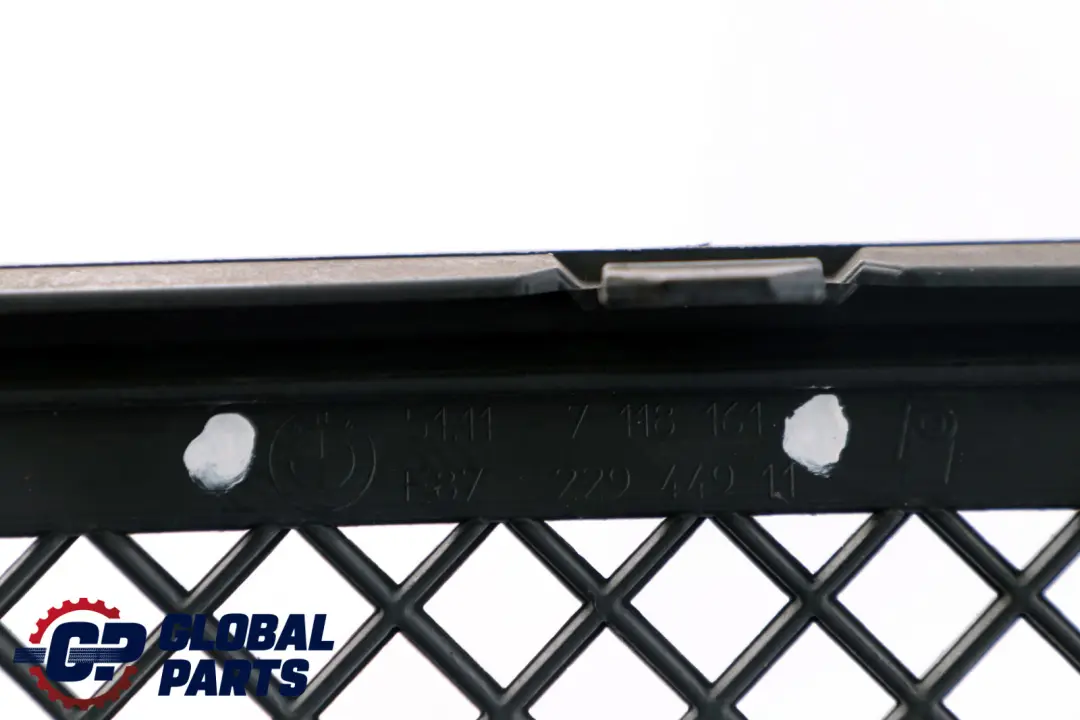 BMW E87 Parachoques Delantero Rejilla Rejilla Embellecedor Panel - SKU 7118161 - Número de pieza 7118161