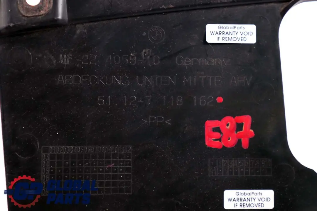 Stoßstange hinten Abdeckung AHK unten für BMW 1 er E81 E82 E87 E88 LCI mit Teilenummer 7118162 BMW 1 er E81 E82 E87 E88 LCI Stoßstange hinten Abdeckung AHK unten - SKU 7118162 - Teilenummer 7118162