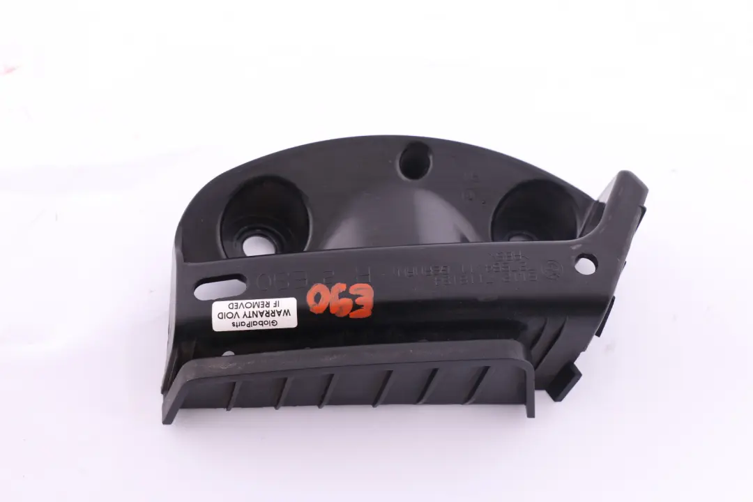 Parachoques Trasero Guia De Soporte Para Luz Trasera Derecha para BMW E90 con número de pieza 7118194 BMW E90 Parachoques Trasero Guia De Soporte Para Luz Trasera Derecha - SKU 7118194 - Número de pieza 7118194