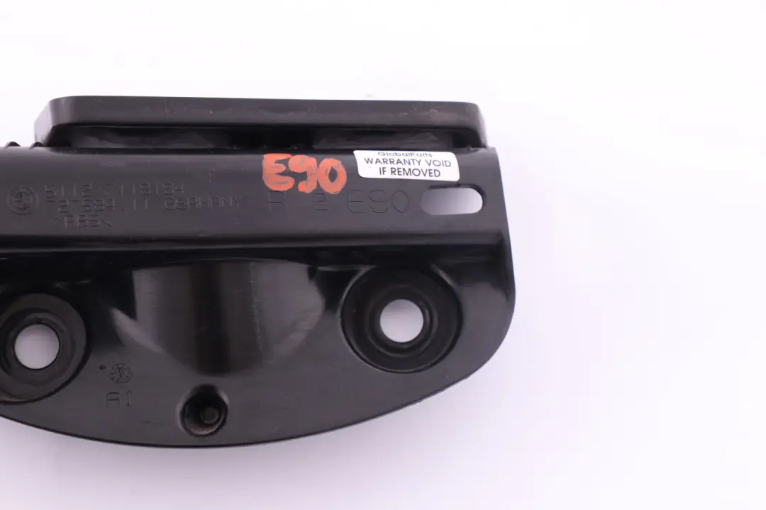 Heckstoßstange Führung Heckleuchte rechts für BMW E90 E90N mit Teilenummer 7118194 BMW E90 E90N Heckstoßstange Führung Heckleuchte rechts - SKU 7118194 - Teilenummer 7118194