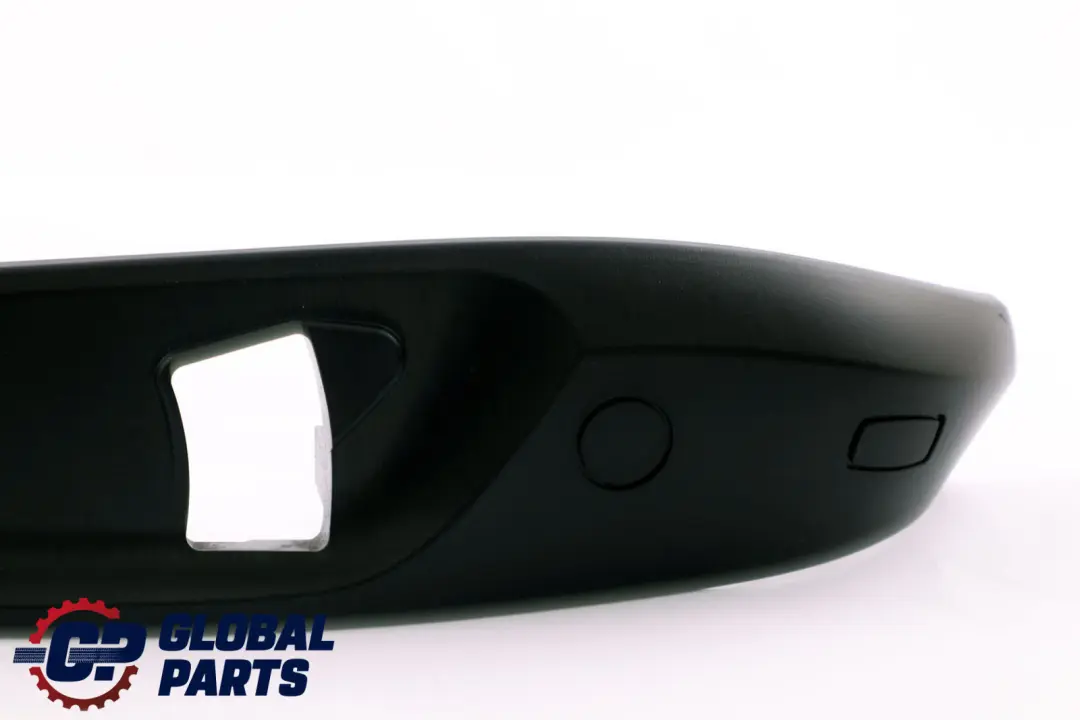 BMW 1 Serie E87 E87N Couverture Siege Exterieur Droite Noir - SKU 7118482-3 - Numéro de pièce 7118482
