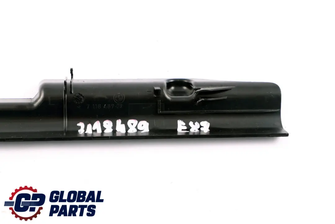 Asiento Rail Tapa Izquierda Negro para BMW E81 E87 E90 LCI con número de pieza 7118489 BMW E81 E87 E90 LCI Asiento Rail Tapa Izquierda Negro - SKU 7118489 - Número de pieza 7118489