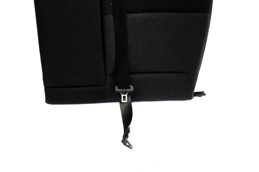 Cubierta Respaldo Trasero Izquierdo Soporte Asiento Tela para BMW E91 con número de pieza 7118772 BMW E91 Cubierta Respaldo Trasero Izquierdo Soporte Asiento Tela - SKU 7118772 - Número de pieza 7118772