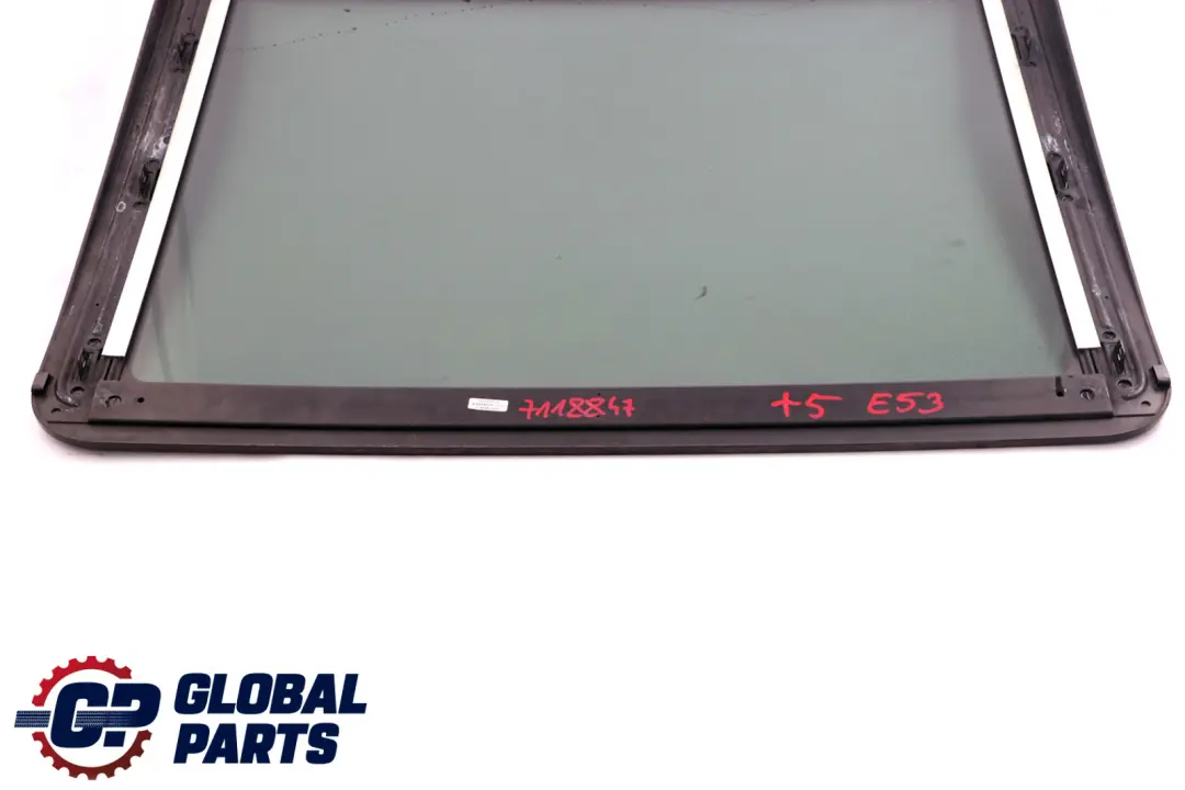 Toit Solaire Panoramique Vitrage avant pour BMW X5 Series E53 à propos du numéro de pièce 7118847 BMW X5 Series E53 Toit Solaire Panoramique Vitrage avant - SKU 7118847 - Numéro de pièce 7118847