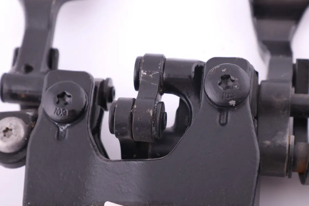 BMW 3 Series E91 E91N LCI Left Tailgate Trunk Lid Hinge N/S Black Sapphire - SKU 7119041-BS - Part number 7119041