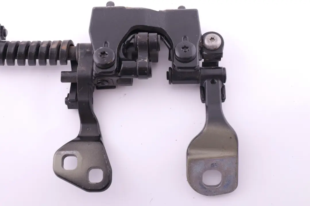 Puerta trasera izquierda Tapa del maletero Bisagra Negro Zafiro para BMW E91 E91N LCI con número de pieza 7119041 BMW E91 E91N LCI Puerta trasera izquierda Tapa del maletero Bisagra Negro Zafiro - SKU 7119041-BS - Número de pieza 7119041