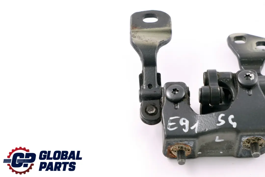 BMW E91 Boot Trunk Lid Tailgate Left Hinge Sparkling Graphite A22 - SKU 7119041-SG - Número de pieza 7119041