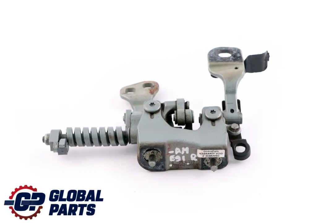 Boot Trunk Tailgate Right Hinge O/S 7119042 Arktis Metallic to BMW 3 Series E91 LCI with Part number 7152676 BMW 3 Series E91 LCI Boot Trunk Tailgate Right Hinge O/S 7119042 Arktis Metallic - SKU 7119042-AM - Part number 7152676