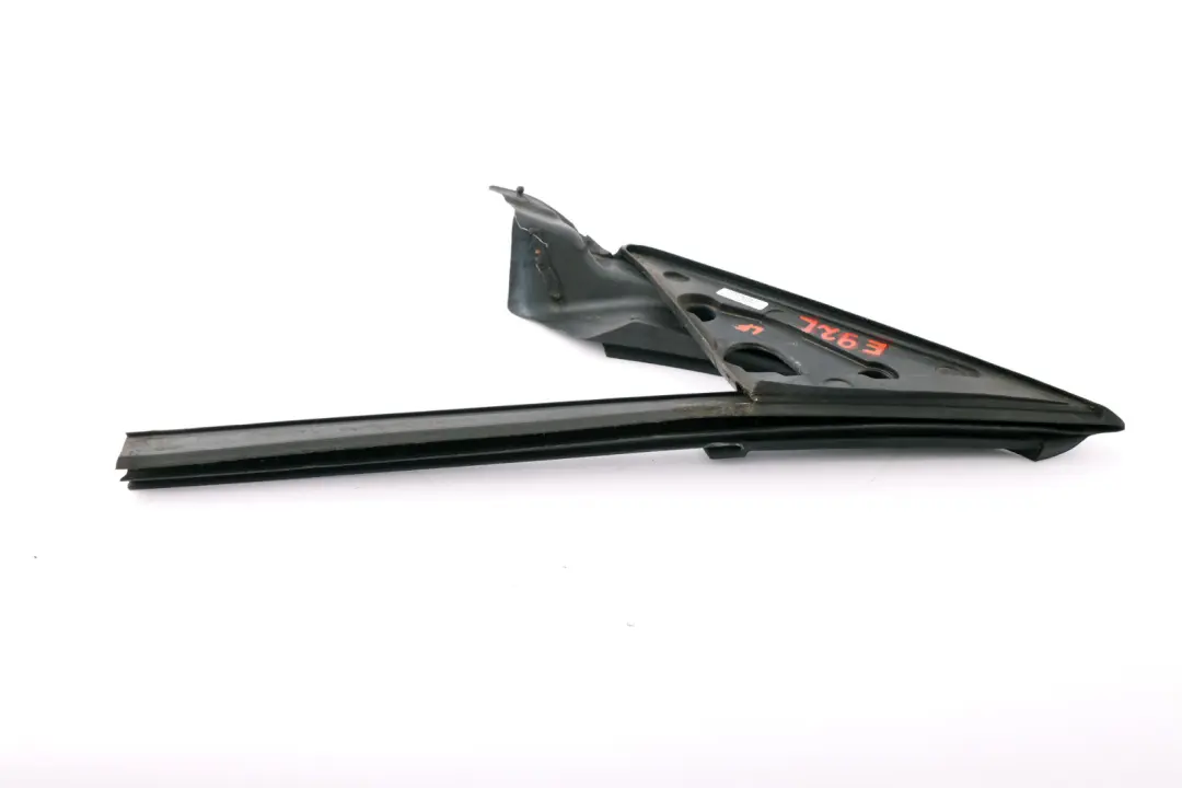 E93N Guidage de Fenetre Porte avant Gauche pour BMW 3 E92 E92N E93 à propos du numéro de pièce 7119067 BMW 3 E92 E92N E93 E93N Guidage de Fenetre Porte avant Gauche - SKU 7119067 - Numéro de pièce 7119067