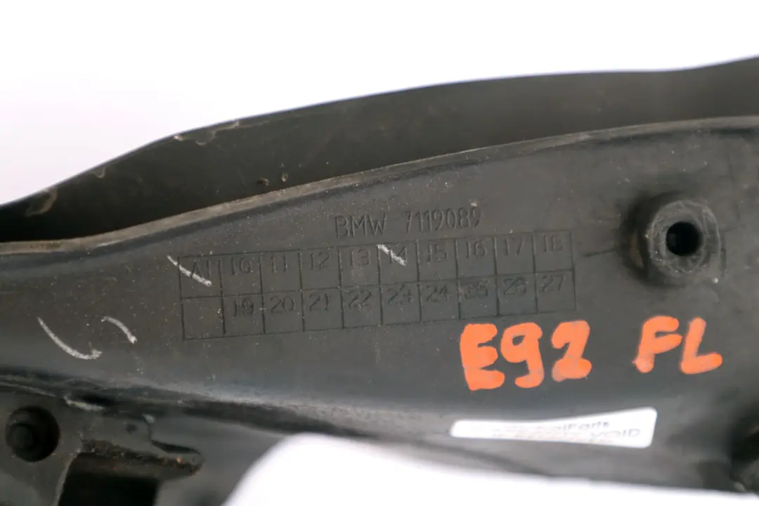 Schachtabdichtung Chiusura Ermetica Interno Porta Ant. SX per BMW E92 con numero di parte 7119089 BMW E92 Schachtabdichtung Chiusura Ermetica Interno Porta Ant. SX - SKU 7119089 - Numero di parte 7119089