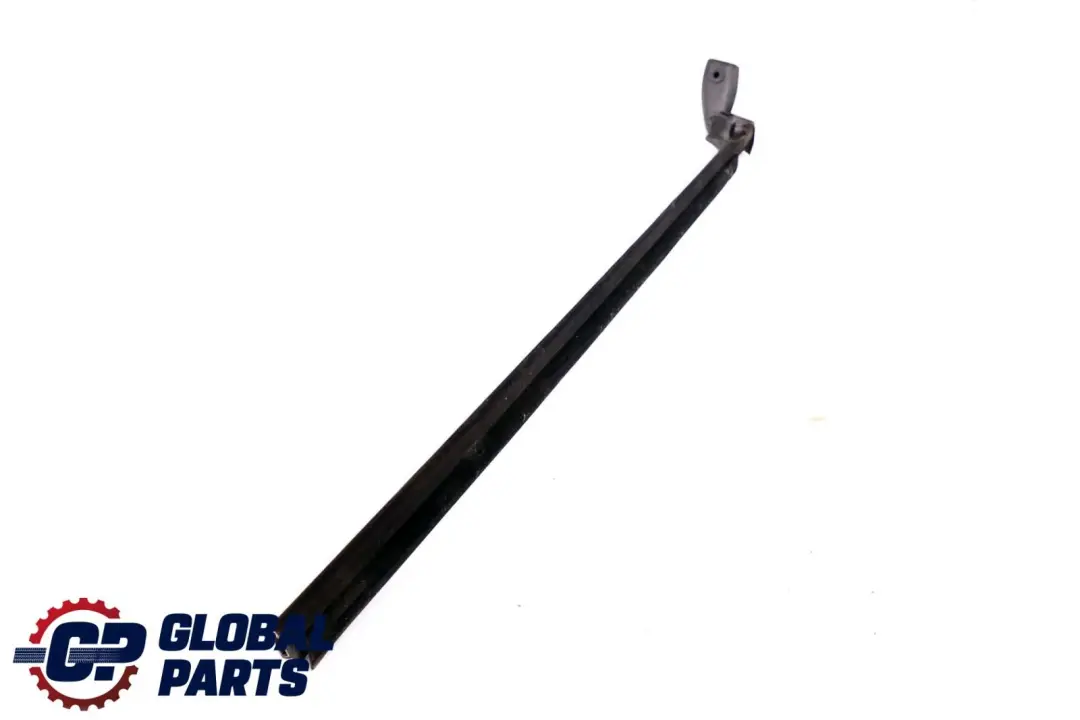 Lewa Uszczelka Kanału Szyby Tył do BMW E93 o numerze 7119095 BMW E93 Lewa Uszczelka Kanału Szyby Tył - SKU 7119095 - Numer Części 7119095