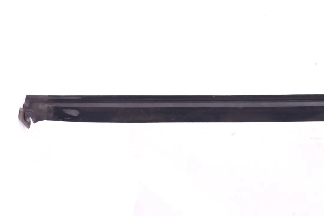 BMW E93 E93N LCI Finitura Finestrino Laterale Nero Posteriore Destro - SKU 7119098 - Numero di parte 7119098