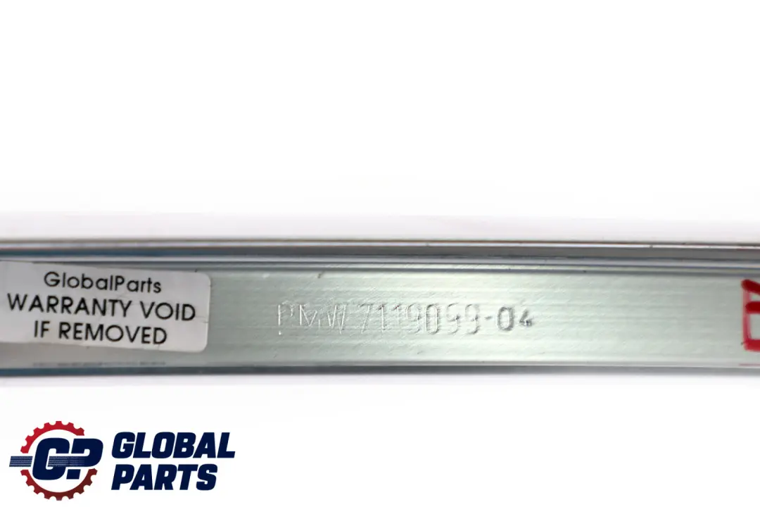 Tapa Columna A Puerta Embellecedor Pilar Izquierdo ALU MATT para BMW E93 LCI con número de pieza 7119099 BMW E93 LCI Tapa Columna A Puerta Embellecedor Pilar Izquierdo ALU MATT - SKU 7119099 - Número de pieza 7119099