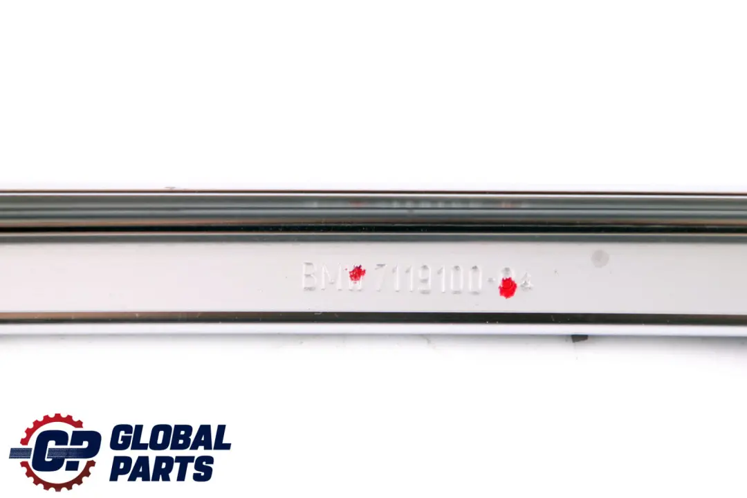 BMW 3 Serie E93 LCI Moulure Colonne-A Droite Alu Mat 5176 - SKU 7119100 - Numéro de pièce 7119100