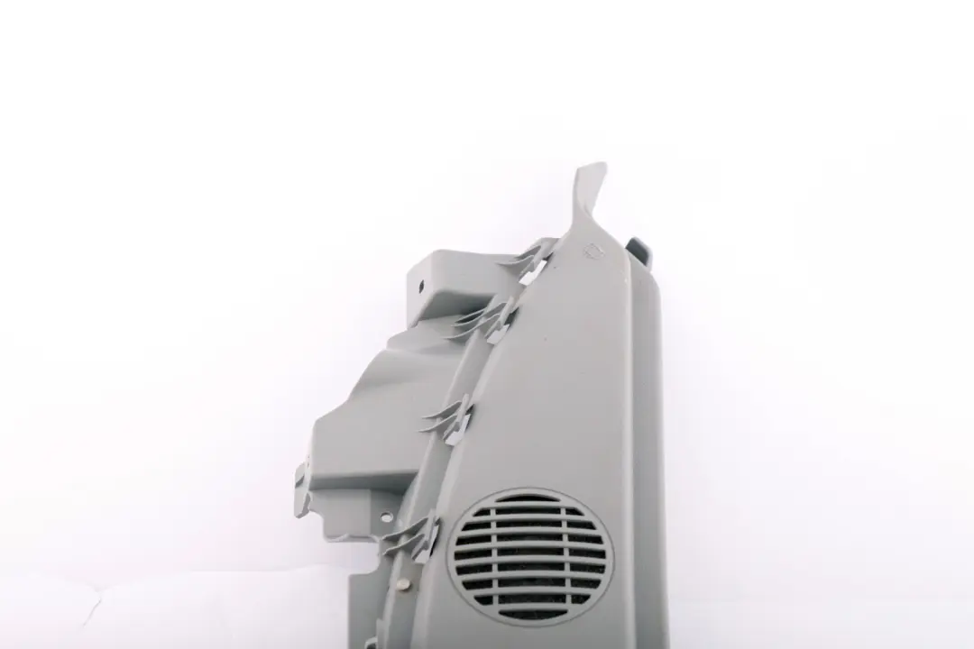 Soporte Ventana Trasera Estante Derecho Gris Alaskagrau para BMW E87 con número de pieza 7119502 BMW E87 Soporte Ventana Trasera Estante Derecho Gris Alaskagrau - SKU 7119502-1 - Número de pieza 7119502