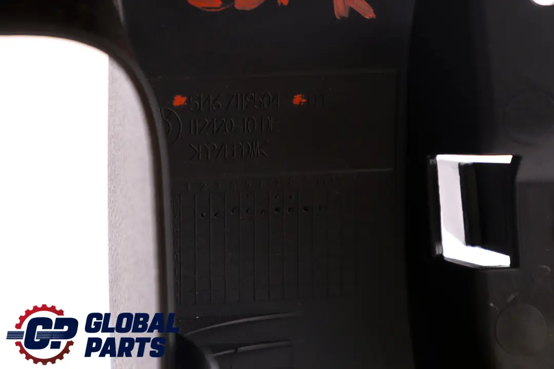 BMW E81 Support de vitre arriere, tablette arriere droite, noir - SKU 7119504 - Numéro de pièce 7119504