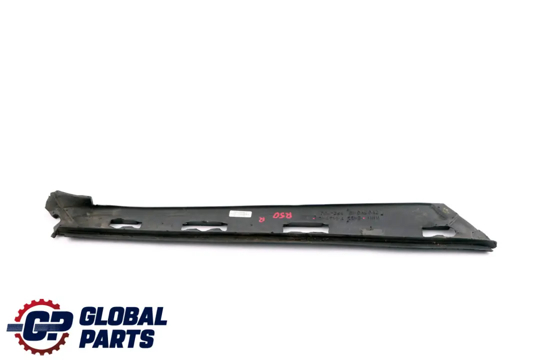 Mini Cooper One R50 R53 Isolation Mousse Pilier A Moulée Partie Droite - SKU 7119718 - Numéro de pièce 7119718