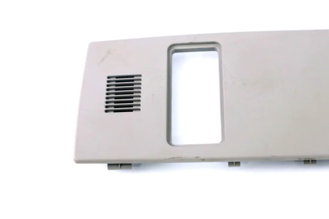 Blende Himmel vorne HIMMELGRAU GRAU für BMW 5 er E60 E61 mit Teilenummer 7119781 BMW 5 er E60 E61 Blende Himmel vorne HIMMELGRAU GRAU - SKU 7119781-1 - Teilenummer 7119781