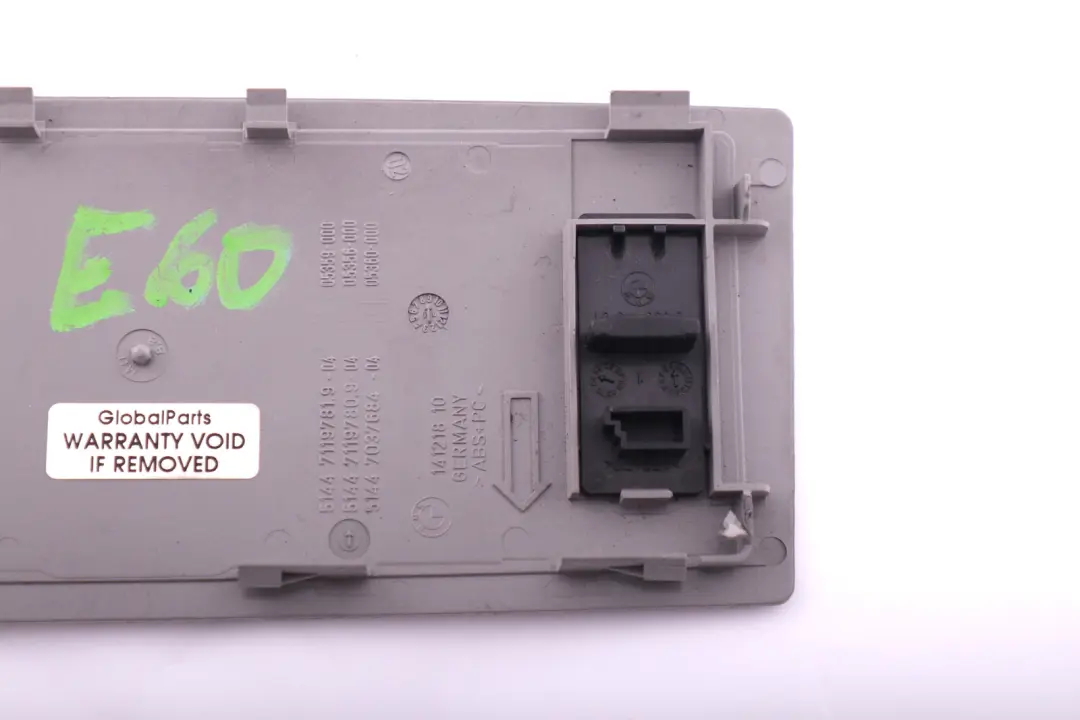 Llamada de Emergencia SOS Cubre Techo Antipánico 7124011 para BMW E60 E61 con número de pieza 7119781 BMW E60 E61 Llamada de Emergencia SOS Cubre Techo Antipánico 7124011 - SKU 7119781 - Número de pieza 7119781