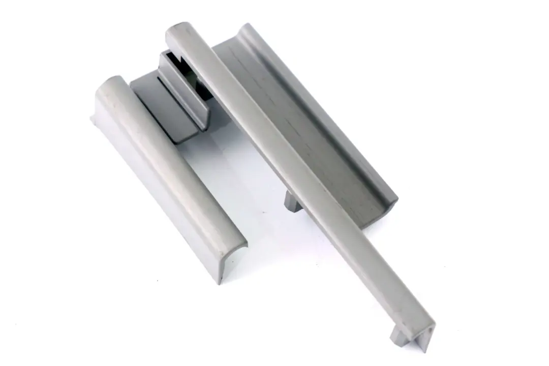 BMW E60 E61 LCI Tapa Delantera Exterior Derecha Gris - SKU 7119836 - Número de pieza 7007696
