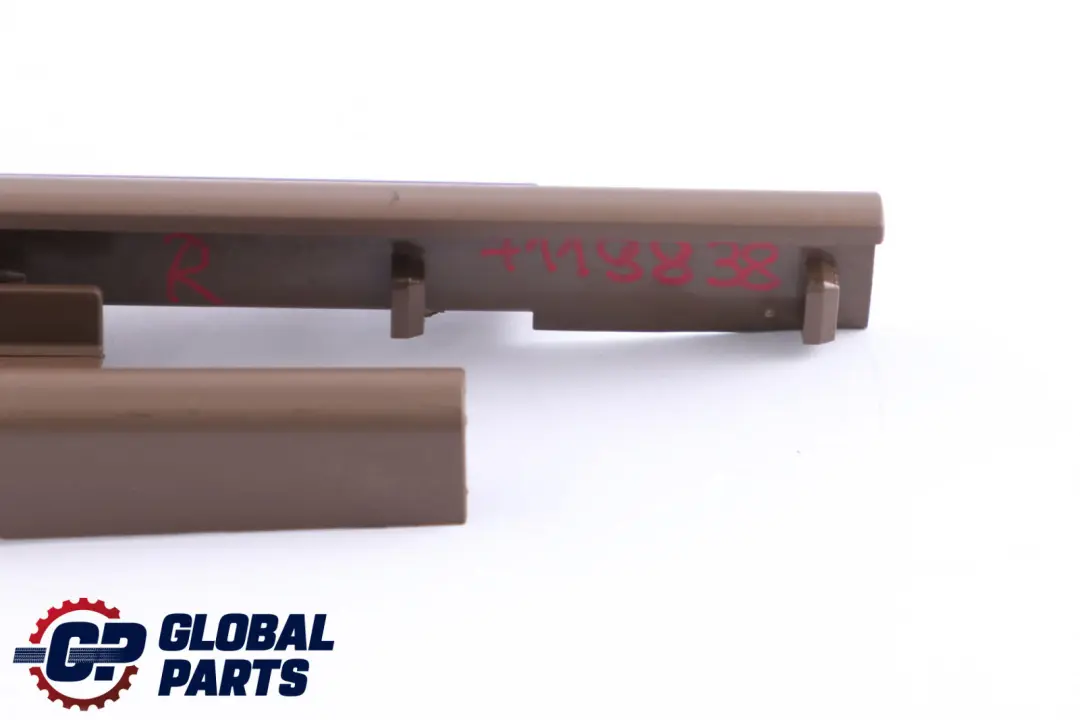 Cache rail de siège avant extérieur droit Trüffelbraun 7007696 pour BMW E60 E61 à propos du numéro de pièce 7119838 BMW E60 E61 Cache rail de siège avant extérieur droit Trüffelbraun 7007696 - SKU 7119838 - Numéro de pièce 7119838