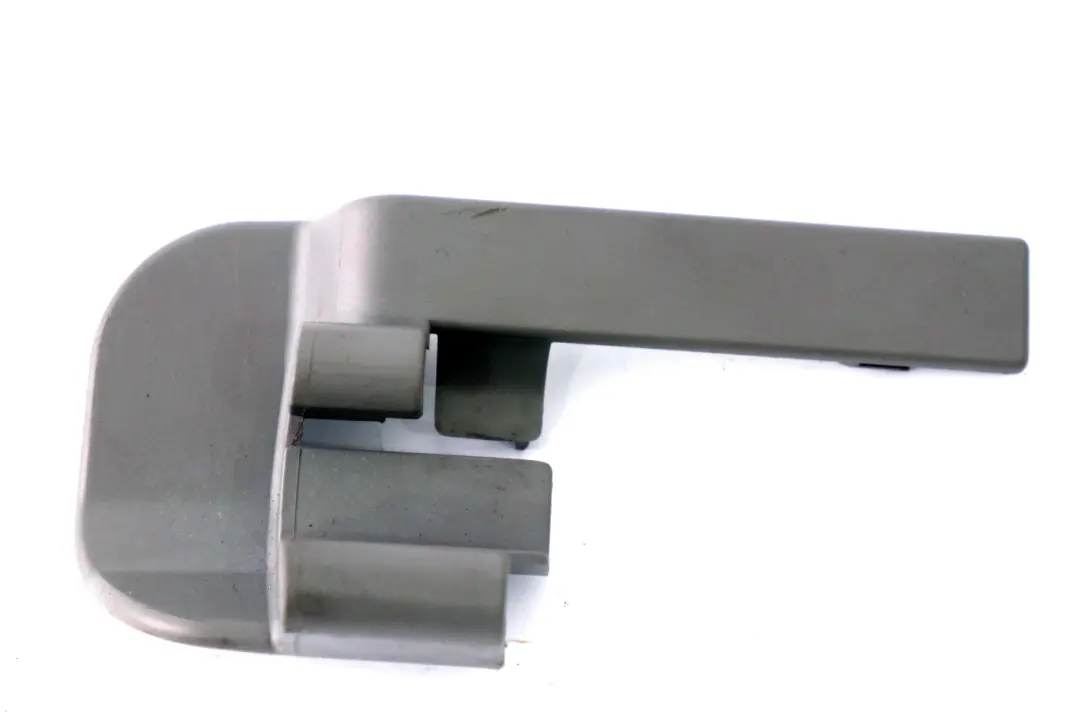 Tapa Interior Delantera Derecha Gris para BMW E60 E61 LCI con número de pieza 7007700 BMW E60 E61 LCI Tapa Interior Delantera Derecha Gris - SKU 7119840 - Número de pieza 7007700