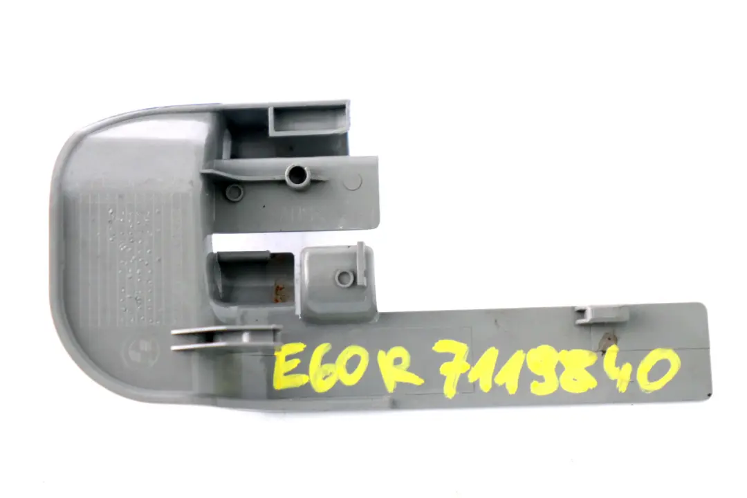 Blende vorne innen rechts Grau für BMW 5 er E60 E61 LCI mit Teilenummer 7007700 BMW 5 er E60 E61 LCI Blende vorne innen rechts Grau - SKU 7119840 - Teilenummer 7007700