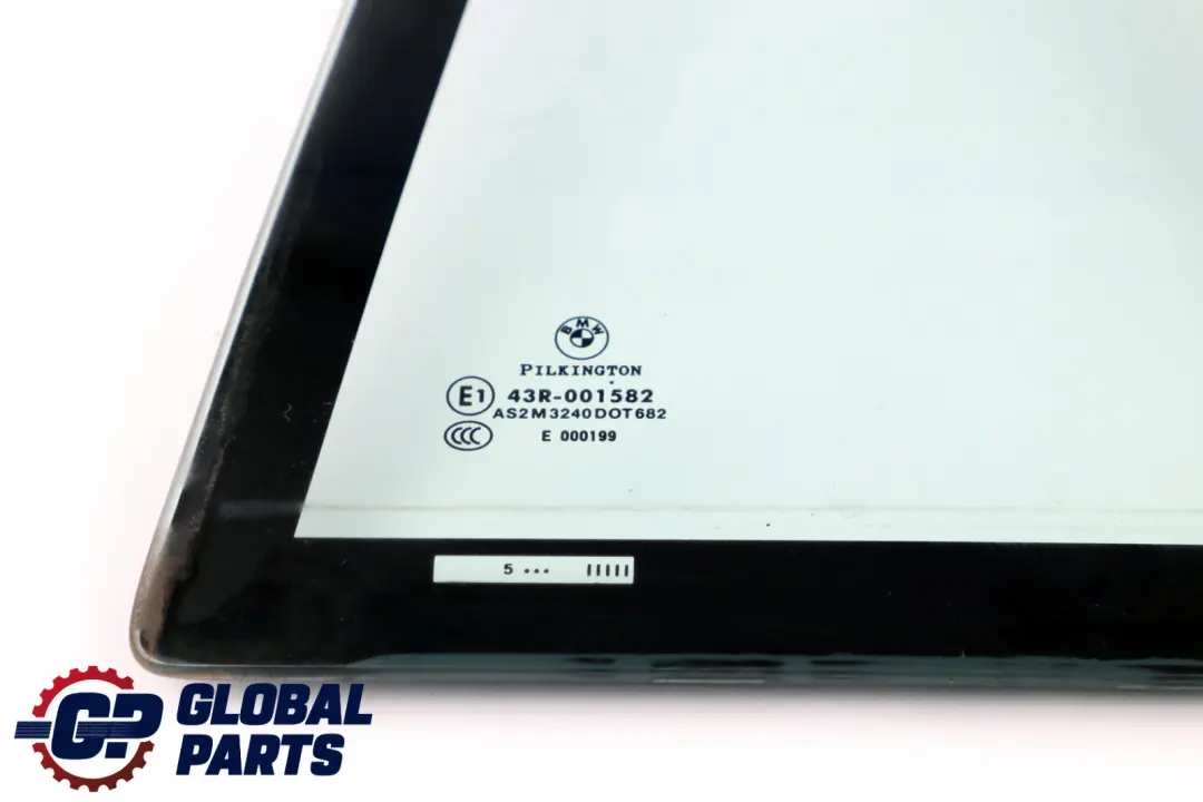 Finestrino Fisso Posteriore Sinistro 5135 per BMW E91 con numero di parte 7119941 BMW E91 Finestrino Fisso Posteriore Sinistro 5135 - SKU 7119941 - Numero di parte 7119941