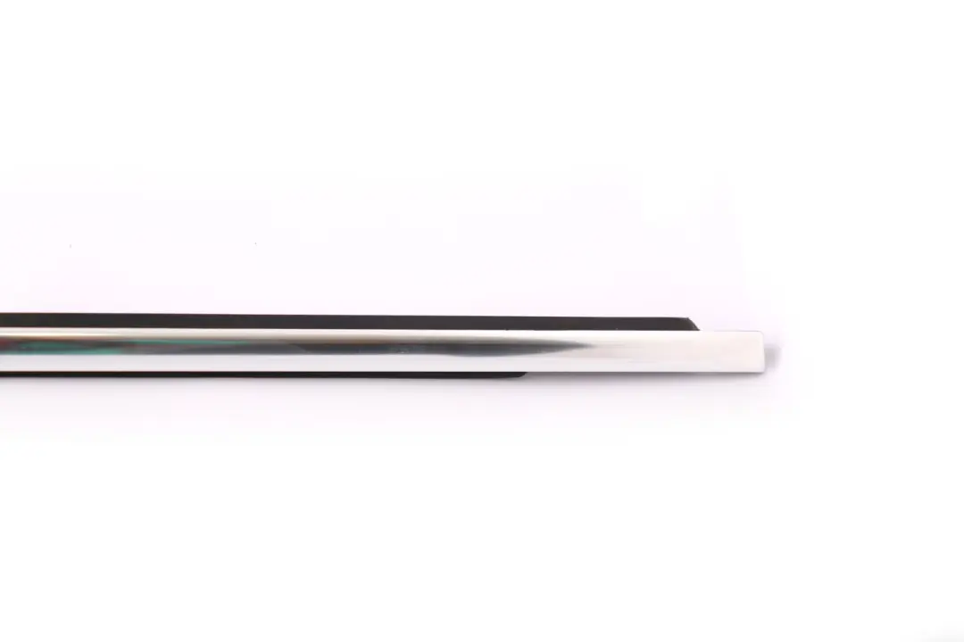 BMW E90 E91 Outer Weatherstrip Front Right Door O/S Chrome - SKU 7119982 - Part number 7119982