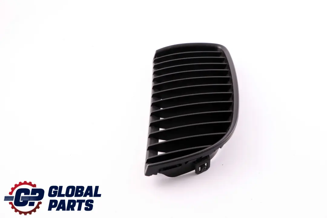 Przednia Osłona Chłodnicy Grill Nerka Prawa Czarna do BMW E90 E91 o numerze 7120008 BMW E90 E91 Przednia Osłona Chłodnicy Grill Nerka Prawa Czarna - SKU 7120008-1 - Numer Części 7120008
