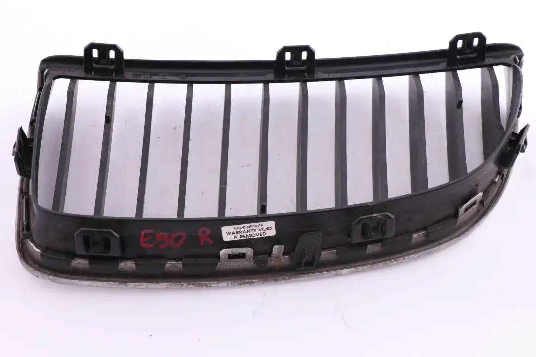 parachoques delantero parrilla cromada marco derecho para BMW E90 E91 con número de pieza 7120010 BMW E90 E91 parachoques delantero parrilla cromada marco derecho - SKU 7120010 - Número de pieza 7120010