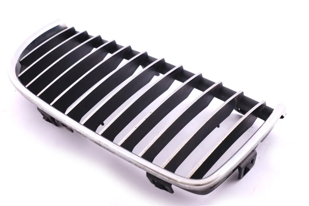 BMW E90 E91 parachoques delantero parrilla cromada marco derecho - SKU 7120010 - Número de pieza 7120010