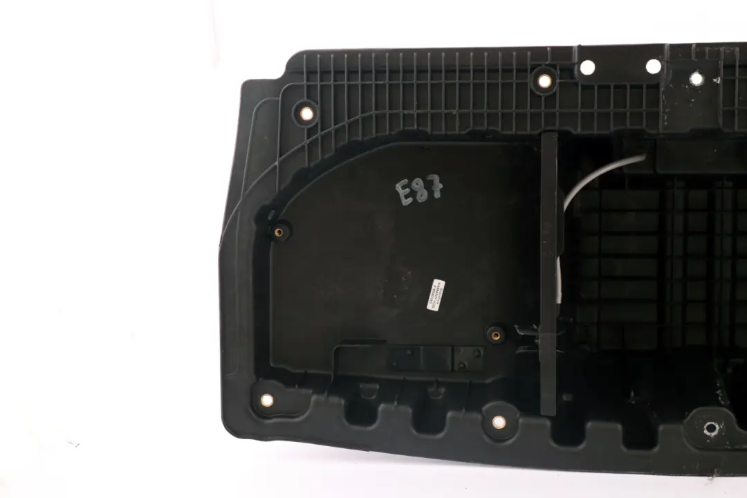 Wanna Wanienka Schowek Przegroda Podłogi Bagażnika do BMW E81 E87 o numerze 7120019 BMW E81 E87 Wanna Wanienka Schowek Przegroda Podłogi Bagażnika - SKU 7120019 - Numer Części 7120019