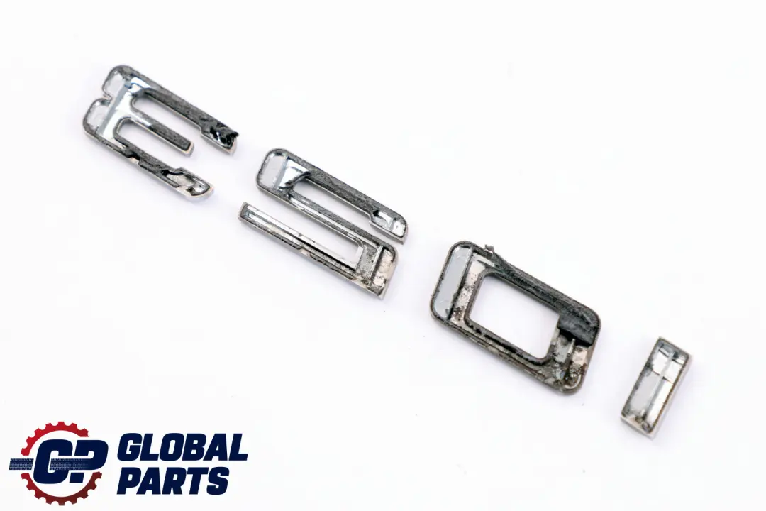 BMW 3 E91 E91N Embleme Colle Arriere - 320I - 5114 - SKU 7120250 - Numéro de pièce 7120250