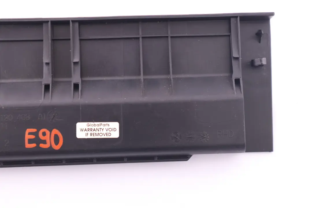 Sicherungs Halterung Handschuh Fach Abdeckung für BMW E90 E91 E92 E93 mit Teilenummer 51167120408 BMW E90 E91 E92 E93 Sicherungs Halterung Handschuh Fach Abdeckung - SKU 7120408 - Teilenummer 51167120408