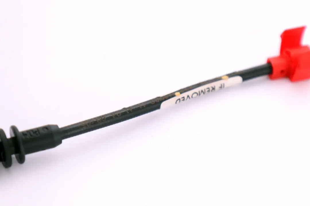 Notentriegelung verdeckter Bowdenzug für Mini R52 R57 mit Teilenummer 7120472 Mini R52 R57 Notentriegelung verdeckter Bowdenzug - SKU 7120472 - Teilenummer 7120472