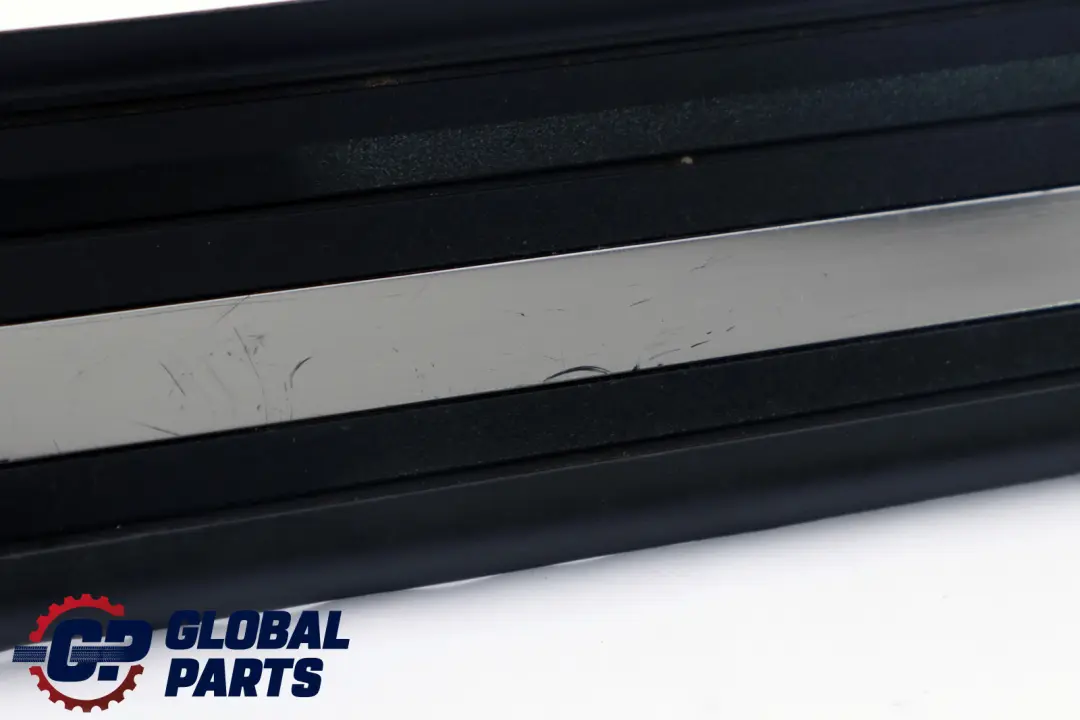 Puerta Delantera Derecha Entrada Sill Tapa para BMW E92 E93 LCI con número de pieza 7201966 BMW E92 E93 LCI Puerta Delantera Derecha Entrada Sill Tapa - SKU 7120764 - Número de pieza 7201966