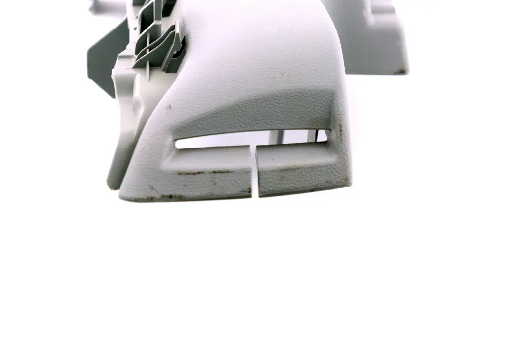 mocowanie półki bagażnika prawe 7119502 do BMW E87 o numerze 7120790 BMW E87 mocowanie półki bagażnika prawe 7119502 - SKU 7120790 - Numer Części 7120790