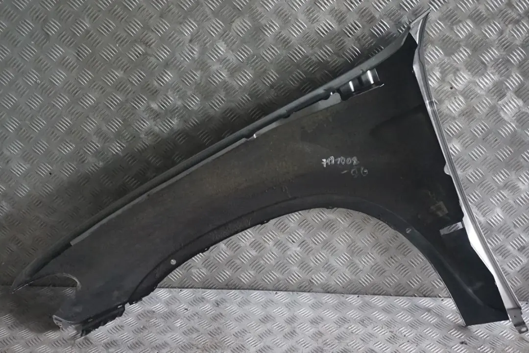 Side Panel Wing Fender Front Right O/S Sterlinggrau Grey Metallic - 472 to BMW X5 E53 with Part number 7121008 BMW X5 E53 Side Panel Wing Fender Front Right O/S Sterlinggrau Grey Metallic - 472 - SKU 7121008-STG - Part number 7121008