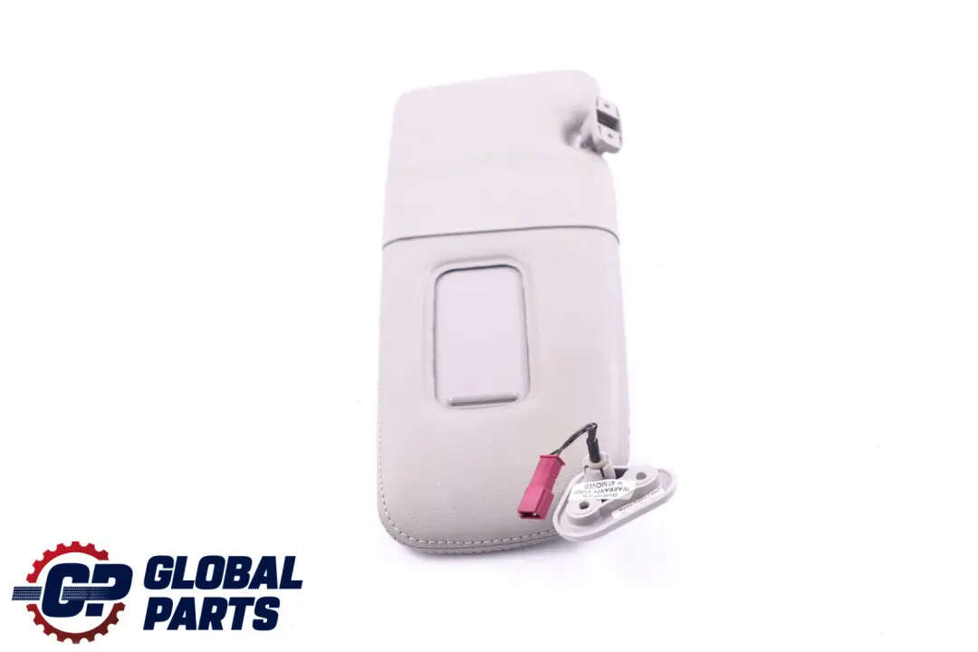 Sonnenblende Make-Up-Leuchte Rechts Himmelgrau für BMW 6 er E63 mit Teilenummer 7121012 BMW 6 er E63 Sonnenblende Make-Up-Leuchte Rechts Himmelgrau - SKU 7121012 - Teilenummer 7121012