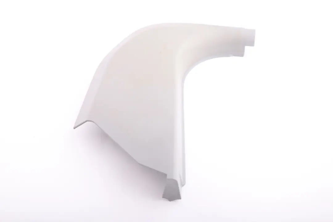 Lateral Trim Panel Front Left N/S Alaska Grey to BMW 1 Series E81 E82 E87 with Part number 7067077 BMW 1 Series E81 E82 E87 Lateral Trim Panel Front Left N/S Alaska Grey - SKU 7121043 - Part number 7067077