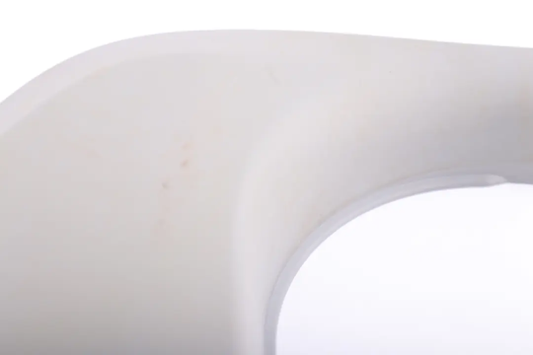 Lateral Trim Panel Front Left N/S Alaska Grey to BMW 1 Series E81 E82 E87 with Part number 7067077 BMW 1 Series E81 E82 E87 Lateral Trim Panel Front Left N/S Alaska Grey - SKU 7121043 - Part number 7067077