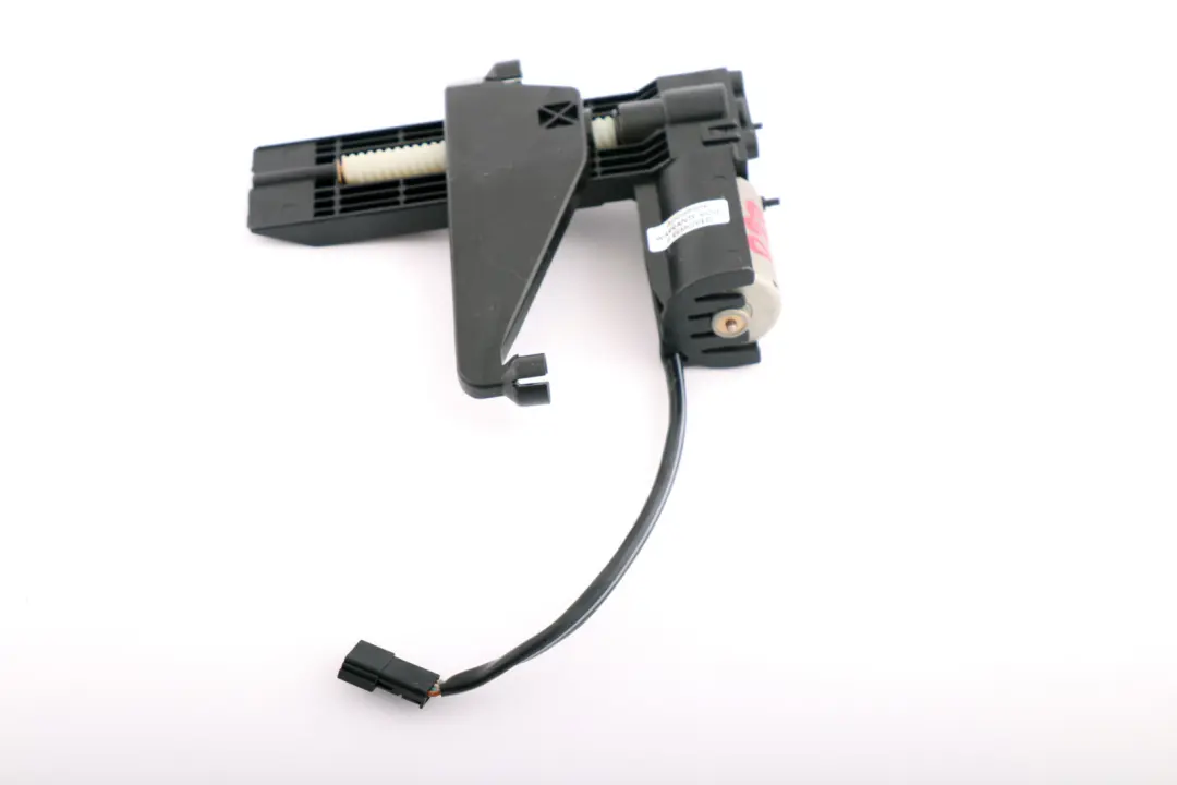 Reposacabezas Delantero Ajustador Motor Con Memoria para BMW E60 E61 LCI E65 con número de pieza 7121096 BMW E60 E61 LCI E65 Reposacabezas Delantero Ajustador Motor Con Memoria - SKU 7121096 - Número de pieza 7121096