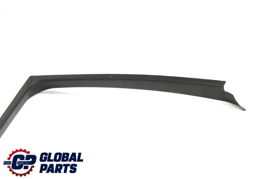 BMW 1 E87 Osłona Ramy Szyby Drzwi Prawy Tył - SKU 7121156 - Numer Części 7121156