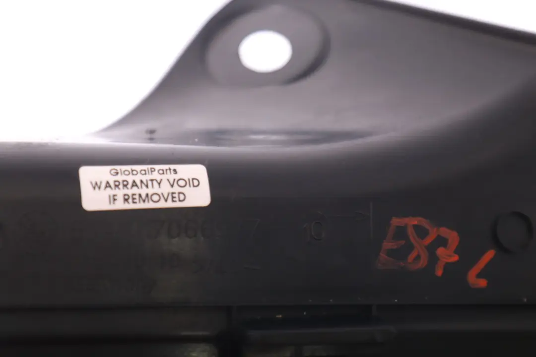 Reihe E87 E87N LCI Abdeckleiste Einstieg Hinten Links Schwarz für BMW 1 mit Teilenummer 7066977 BMW 1 Reihe E87 E87N LCI Abdeckleiste Einstieg Hinten Links Schwarz - SKU 7121163 - Teilenummer 7066977