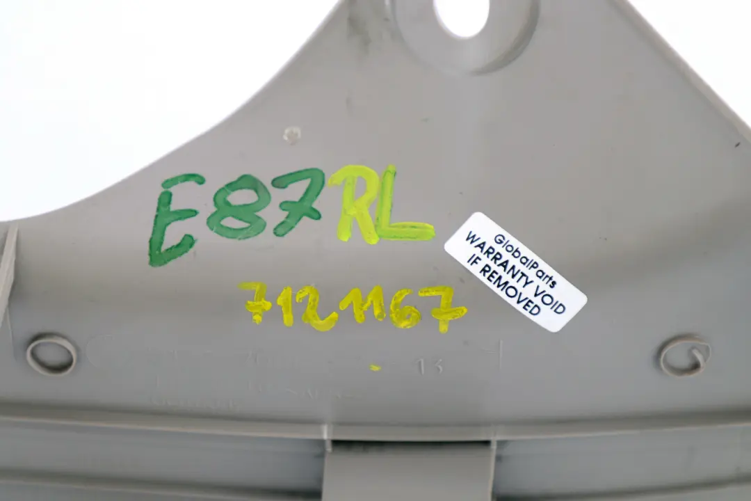 Listwa progowa progu lewa beige do BMW E87 o numerze 7066977 BMW E87 Listwa progowa progu lewa beige - SKU 7121167 - Numer Części 7066977