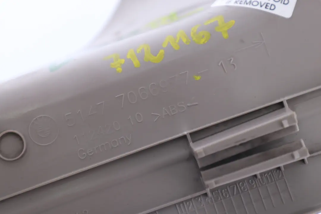 BMW E87 Listwa progowa progu lewa beige - SKU 7121167 - Numer Części 7066977