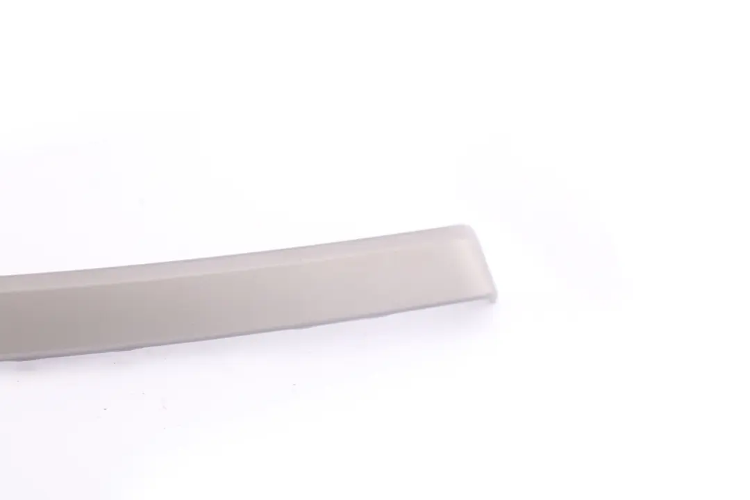 Striscia decorativa Trim porta anteriore sinistra Titan 90 7121473 per BMW 3 E90 E91 con numero di parte 6970555 BMW 3 E90 E91 Striscia decorativa Trim porta anteriore sinistra Titan 90 7121473 - SKU 7121473-1 - Numero di parte 6970555